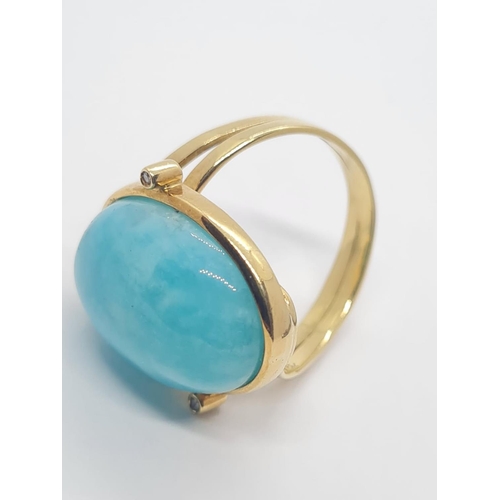 18 - 18ct yellow gold ring with large Amazonite (Peruvian) stone centre (2x2.5cm) and diamonds on sides, ... 