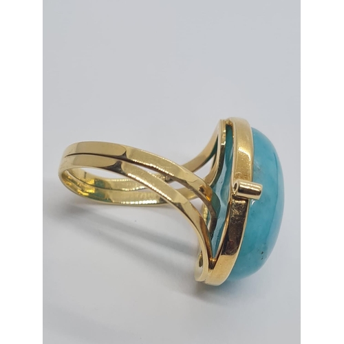 18 - 18ct yellow gold ring with large Amazonite (Peruvian) stone centre (2x2.5cm) and diamonds on sides, ... 