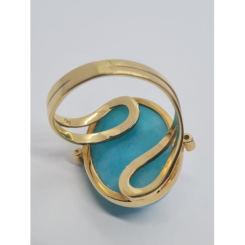 18 - 18ct yellow gold ring with large Amazonite (Peruvian) stone centre (2x2.5cm) and diamonds on sides, ... 