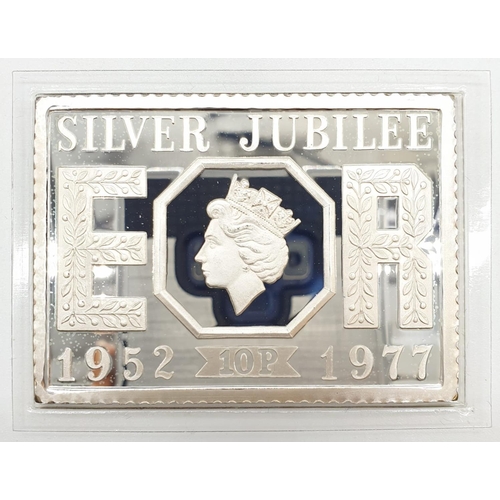 468 - DANBURY MINT QUEEN's 1977 SILVER JUBILEE Stamp collection to include SILVER stamp ingot, weight 73g,... 