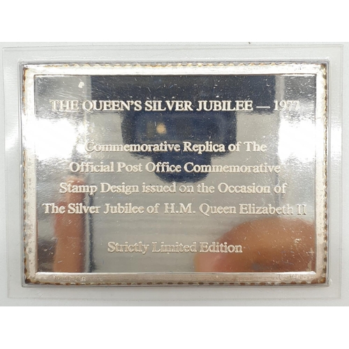 468 - DANBURY MINT QUEEN's 1977 SILVER JUBILEE Stamp collection to include SILVER stamp ingot, weight 73g,... 