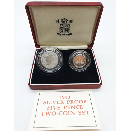 581 - ROYAL MINT 1990 5 PENCE TWO COIN SET SILVER 8.9G