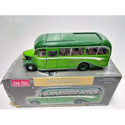 573 - A limited edition, vintage Sunstar 1949 Bedford OB 370 Southdown. 1:24 scale model. Good condition w... 