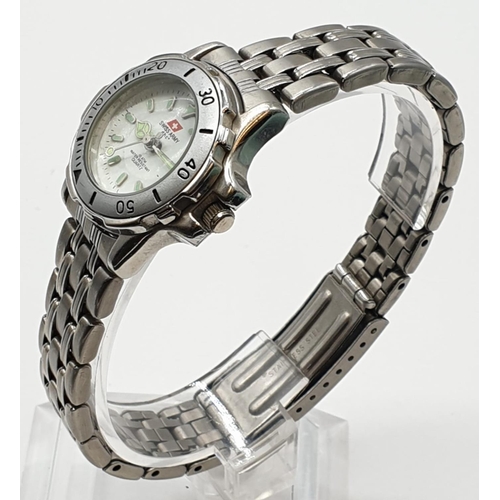 661 - Viutale army ladies wrist watch with quartz movement. Full working order.