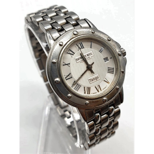 667 - Raymond Weil Tango ladies wrist watch in stainless steel with roman numerals and quartz movement.