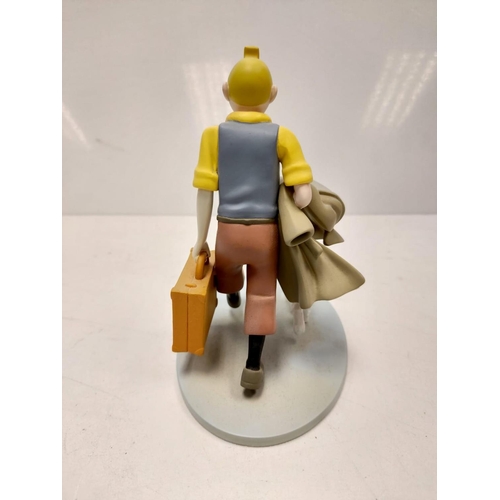 586 - A Tin Tin Herge Moulinsart model of Tin Tin with Snowy - with certificate of authenticity. Height: 1... 