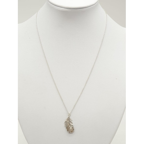 467 - Alex Monroe Feather pendant on extendable Necklace, Sterling Silver weight 2.9g approx