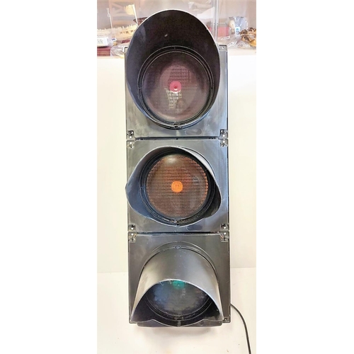 650 - Retro traffic light display in full working order. Red-Amber-Green. Made from hard wearing plastic. ... 