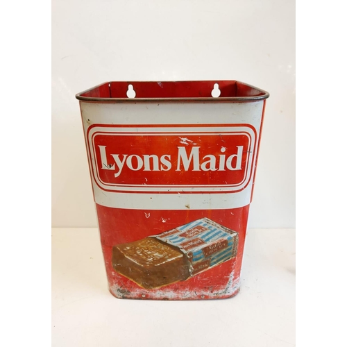 392 - A vintage Lyons Maid ice cream waste container. 
23x32x20 cm.