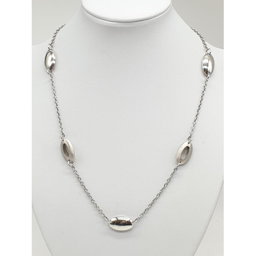 431 - Sterling Silver fancy necklace, weight 11.7g and 45cm long approx