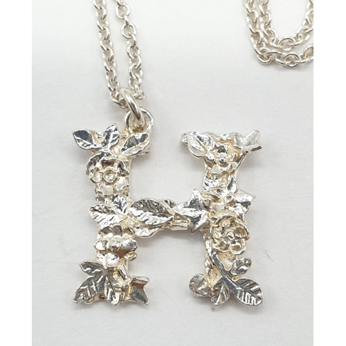 500 - Alex Monroe Floral Letter H Pendant & Chain in Sterling Silver, weight 3.2g and pendant 1.5cm long a... 