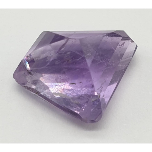 323 - 4.08 Cts Natural amethyst quartz. Fancy mixed cut stone. GJSPC certification  included.