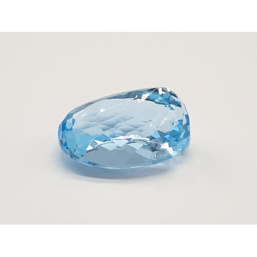 379 - A 17.33 Cts Blue topaz. Oval mixed cut. IDT certification included.