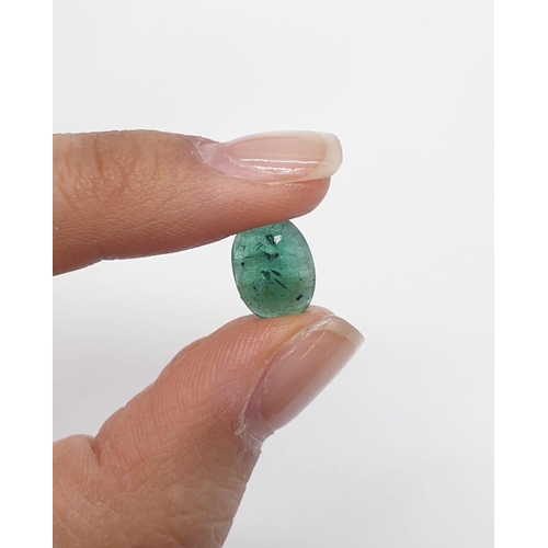 421 - 2.64 Cts Natural emerald. Oval mixed. ITLGR certification provided.