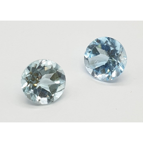 476 - 3.45 Cts Natural blue topaz, Nice light blue colours. Round cut stones. Set of two pieces.