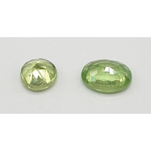 477 - 0.55 Cts Green Grossular Tsavorite garnet. Oval mixed cut stone. GLI certification included.