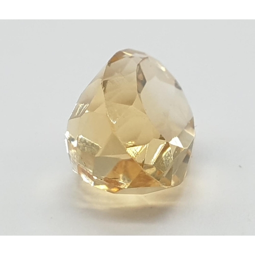 483 - 3.90 Cts Natural Citrine. Oval mixed cut stone. GLI certification included.