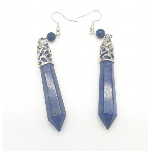 103 - A tear drop shaped lapis lazuli necklace and earrings with long obelisks. Necklace length: 54cm, ear... 