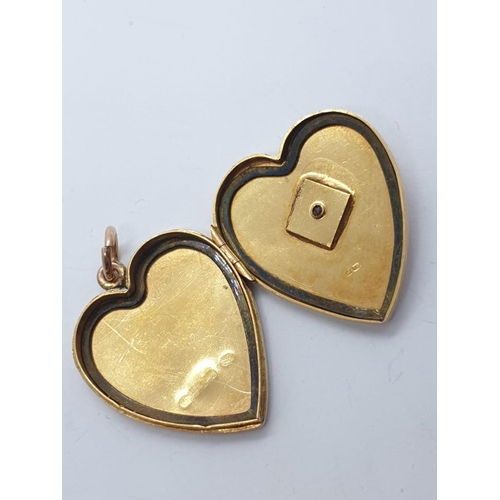 728 - Vintage 18ct gold heart LOCKET /PENDANT .   9.7g    3cm