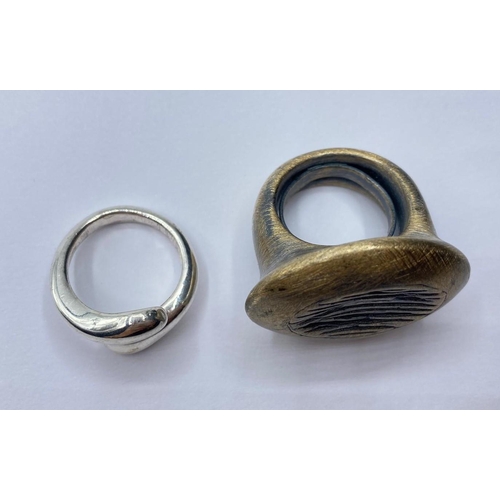 737 - 2 x Silver RINGS.  17.4g