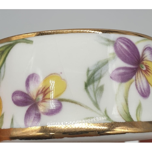 452 - Small Albertina England fine bone china trinket box with floral decoration, 6cm diameter