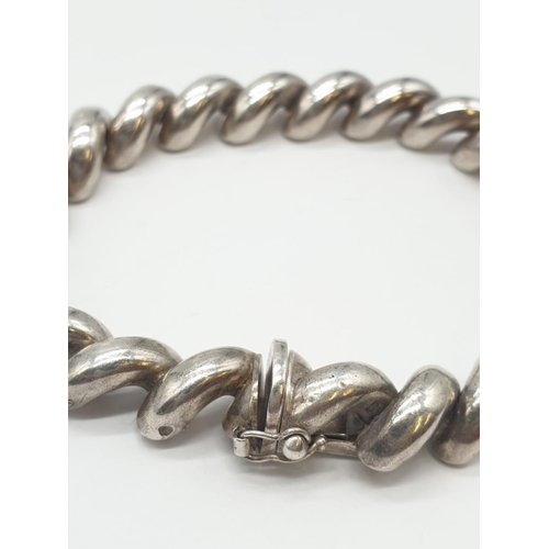 479 - Italian silver twist bracelet. 21g, 18cm.