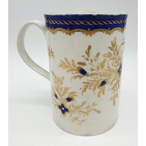 121 - Early English - circa 1800 Caughley Porcelain Tankard, decorated with blue and gilded flowers, 13cm ... 