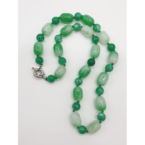 159 - Jade necklace, weight 54g and 42cm long approx