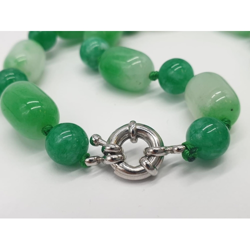 159 - Jade necklace, weight 54g and 42cm long approx