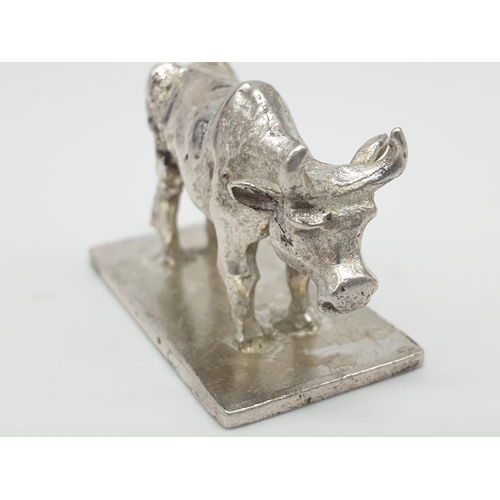 283 - 3 silver animal figures. 95.7g in weight. 3.5x2cm base.