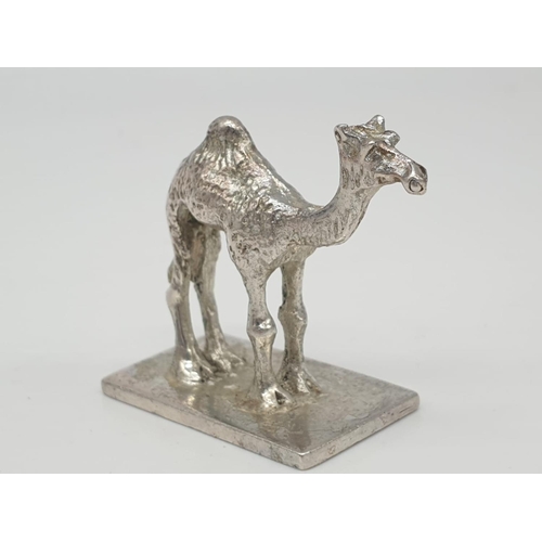 283 - 3 silver animal figures. 95.7g in weight. 3.5x2cm base.