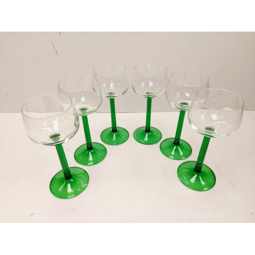 843 - A selection of vintage - funky retro glassware. 3 sets. 17 pieces total.