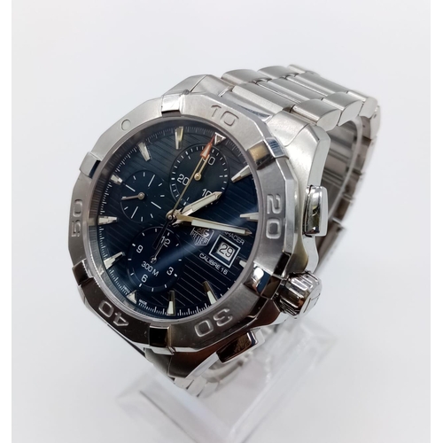 19 - Tag Heuer Aquaracer chronometer gent watch with navy face twist bezel and steel strap, 40mm case