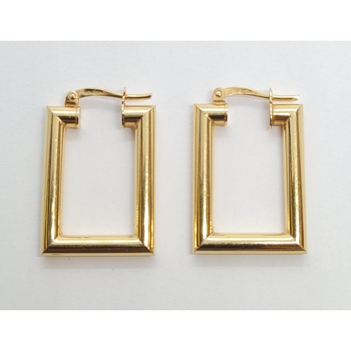 222 - Pair of 9ct gold square earrings. 2.3g in weight.