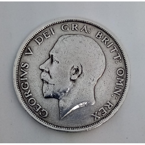 551 - 1915 George V silver half crown. Fine/Very fine condition. Wording and definition excellent. Full si... 