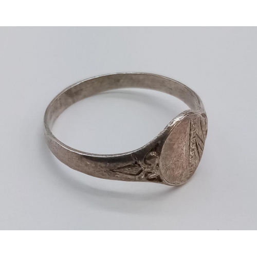 265 - SILVER SIGNET RING SIZE F1/2