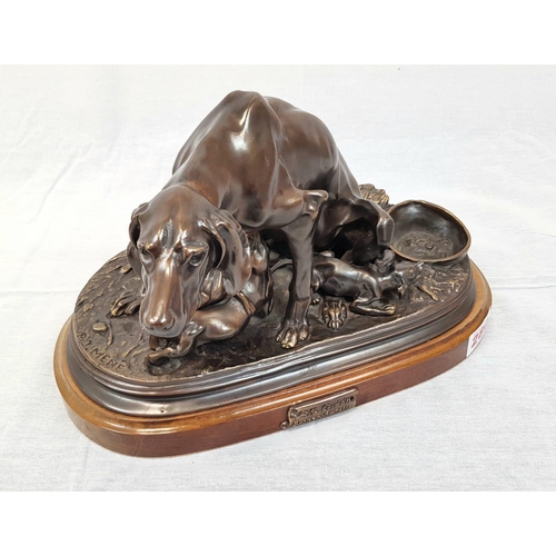 280 - A stunning bronze veritable sculpture of a dog feeding its pups. Made by the sculptor R.S Gerdon. 35... 