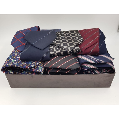 576 - A box of gentlemen's, silk designer ties. A choice of vibrant colours and designs. 20 in total.