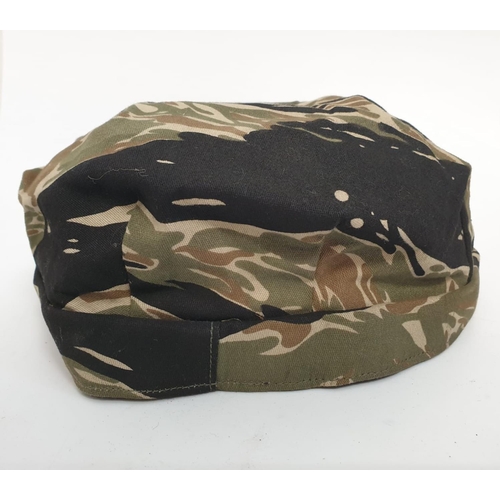 111 - Vietnam War Era Unissued A.R.V.N Marines 3 Pointer Tiger Cam Cap.