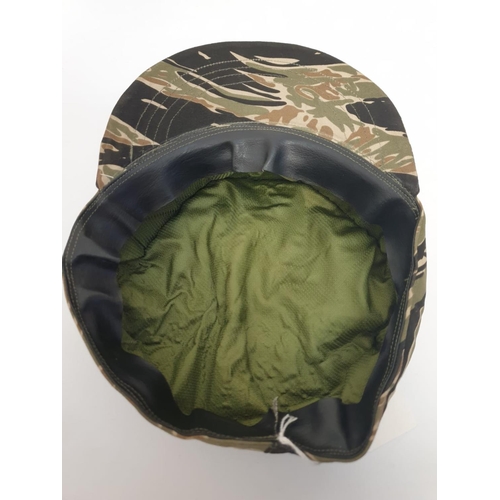 111 - Vietnam War Era Unissued A.R.V.N Marines 3 Pointer Tiger Cam Cap.