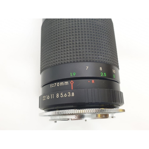 752 - A Steinheil multi coated 'one touch' zoom lens. 70mm - 140mm. Good condition.