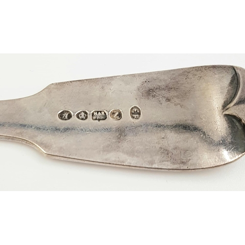 914 - A pair of antique silver plate decorative fish/cake slicer and server utensils. 32cm long.