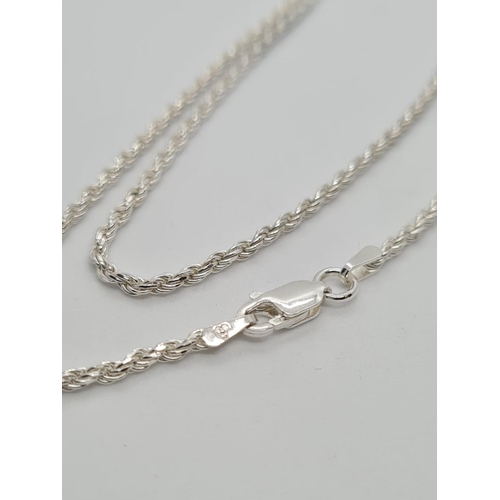 905 - Silver twisted chain, weight 5.9g and 43cm long approx