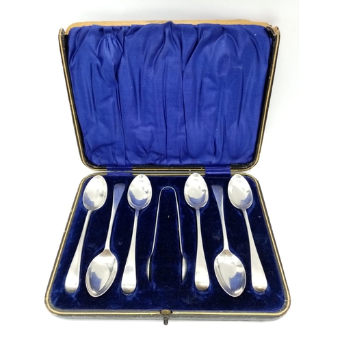 997 - Set of 6 Antique silver teaspoons and tong set. Hallmarked to Sheffield 1907. Set in a leather and v... 