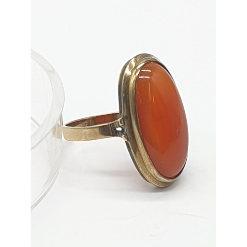 964 - Vintage 9ct agate ring. Size N. 3.4g in weight.