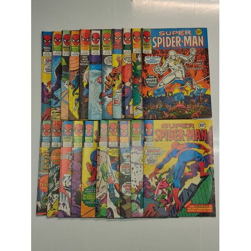 991 - 41 x Marvel comics. Spider-Man Comics Weekly. Dating from 1974 - 1975 plus 21 x Marvel comics. Super... 