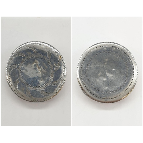 201 - John Thropp silver coin case, Hallmark Birmingham 1809, Slight damage to top. Diameter 2.5cm. Weight... 