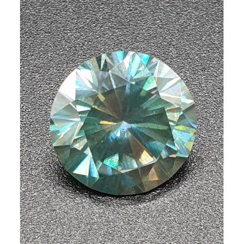 444 - 5.36cts Blue Moissanite Stone