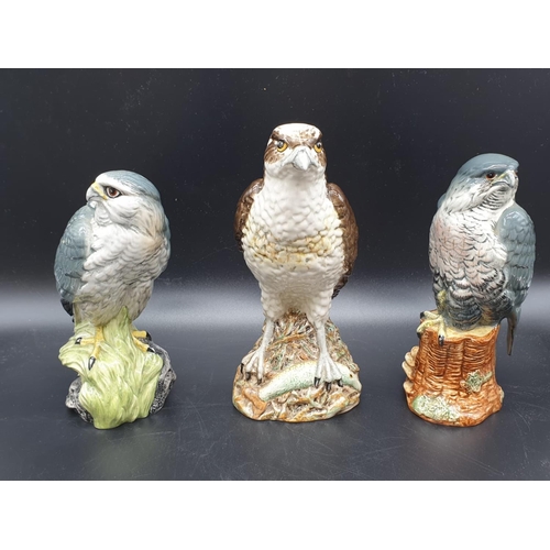 342 - Collection of 7 liquor bottles of various birds of prey. Made by Beswick, Barn Owl and Beneagles sti... 