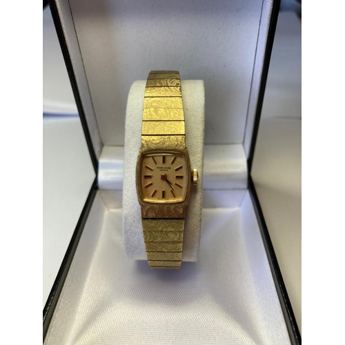 481 - Vintage ladies Favre Leuba watch with gold tone strap. Excellent condition, perfect working order. Q... 